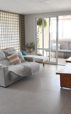 Apartamento à venda com 229m², 3 quartos e 4 vagas Apartamento à venda com 229m², 3 quartos e 4 vagassala de tv andar superior