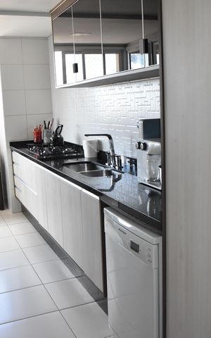 Apartamento à venda com 229m², 3 quartos e 4 vagas Apartamento à venda com 229m², 3 quartos e 4 vagascozinha