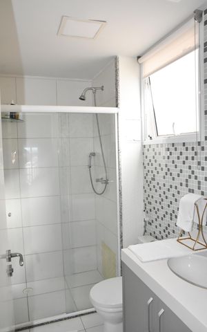 Apartamento à venda com 229m², 3 quartos e 4 vagas Apartamento à venda com 229m², 3 quartos e 4 vagasbanheiro suite 1