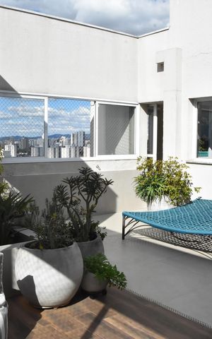 Apartamento à venda com 229m², 3 quartos e 4 vagas Apartamento à venda com 229m², 3 quartos e 4 vagasterraço da cobertura
