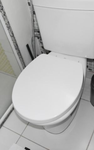 Apartamento à venda com 229m², 3 quartos e 4 vagas Apartamento à venda com 229m², 3 quartos e 4 vagasbanheiro da suite 1