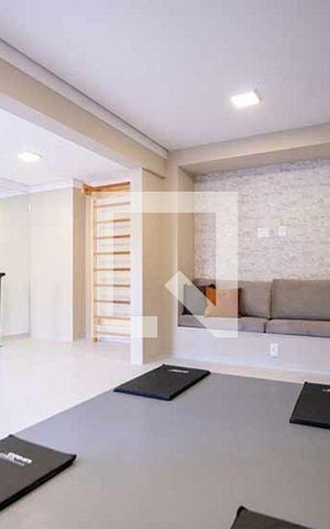 Apartamento à venda com 32m², 2 quartos e sem vaga Apartamento à venda com 32m², 2 quartos e sem vagaÁrea comum - Academia
