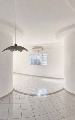 Casa para alugar com 432m², 3 quartos e 2 vagas Casa para alugar com 432m², 3 quartos e 2 vagasSala