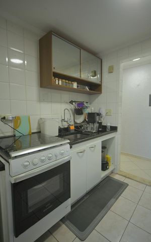Apartamento à venda com 54m², 2 quartos e 2 vagasCozinha 