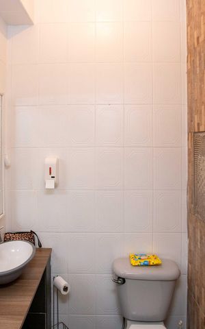 Casa à venda com 442m², 4 quartos e 6 vagasLavabo 2