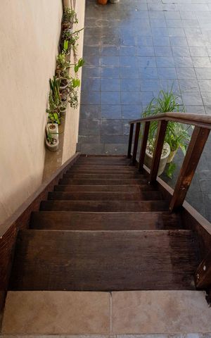 Casa à venda com 442m², 4 quartos e 6 vagasEscada