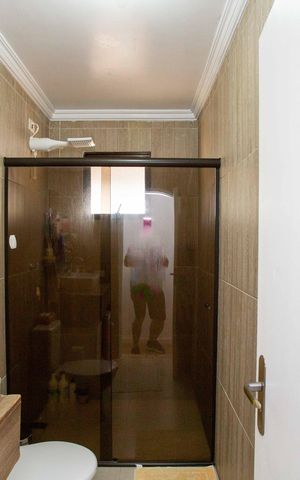 Casa à venda com 442m², 4 quartos e 6 vagasBanheiro Social