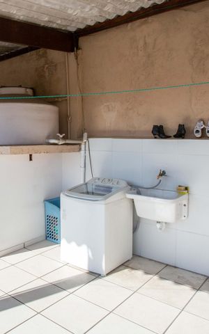 Casa à venda com 442m², 4 quartos e 6 vagasÁrea de Serviço