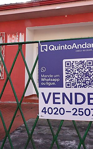Casa à venda com 220m², 4 quartos e 1 vagaPlaca
