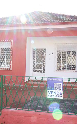 Casa à venda com 220m², 4 quartos e 1 vagaFachada
