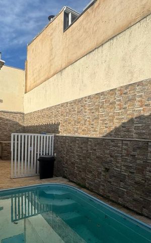 Casa de condomínio para alugar com 100m², 3 quartos e 1 vaga Casa de condomínio para alugar com 100m², 3 quartos e 1 vagaPiscina