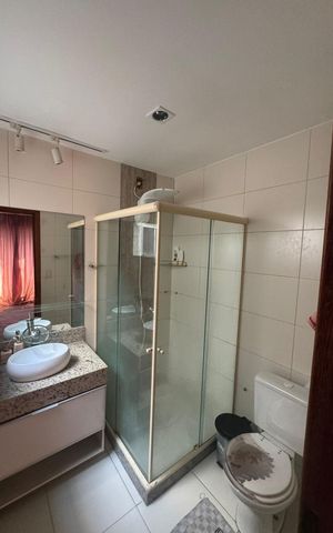 Casa de condomínio para alugar com 100m², 3 quartos e 1 vaga Casa de condomínio para alugar com 100m², 3 quartos e 1 vagaBanheiro da Suíte