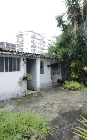 Casa à venda com 340m², 3 quartos e sem vagaQuintal