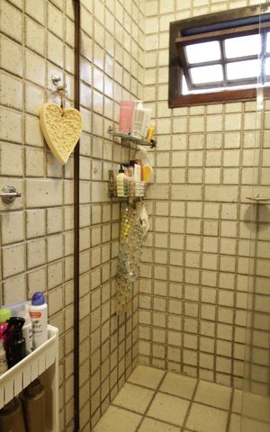 Casa à venda com 340m², 3 quartos e sem vagaBanheiro