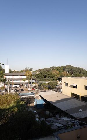 Casa à venda com 300m², 7 quartos e 5 vagas Casa à venda com 300m², 7 quartos e 5 vagasVista