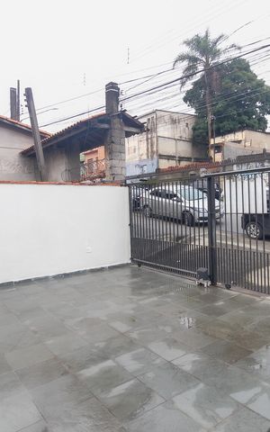Casa à venda com 365m², 4 quartos e 3 vagas Casa à venda com 365m², 4 quartos e 3 vagasGaragem