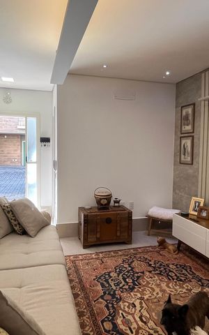 Casa de condomínio à venda com 245m², 3 quartos e 2 vagas