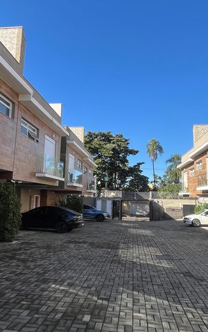 Casa de condomínio à venda com 245m², 3 quartos e 2 vagas