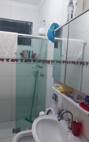 Casa para alugar com 200m², 3 quartos e 2 vagas Casa para alugar com 200m², 3 quartos e 2 vagasBanheiro social