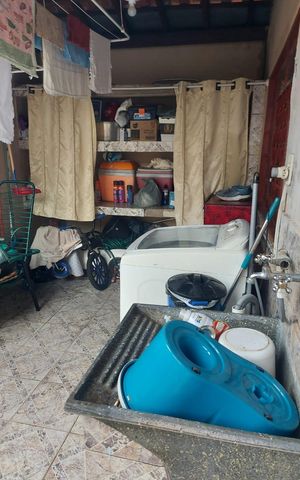 Casa para alugar com 200m², 3 quartos e 2 vagas Casa para alugar com 200m², 3 quartos e 2 vagasÁrea de serviço