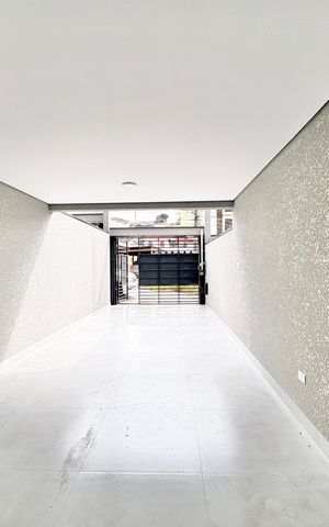 Casa à venda com 140m², 3 quartos e 2 vagas Casa à venda com 140m², 3 quartos e 2 vagasGaragem