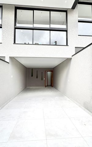 Casa à venda com 140m², 3 quartos e 2 vagas Casa à venda com 140m², 3 quartos e 2 vagasGaragem