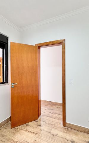 Casa à venda com 140m², 3 quartos e 2 vagas Casa à venda com 140m², 3 quartos e 2 vagasQuarto 1