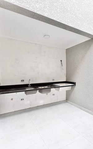 Casa à venda com 140m², 3 quartos e 2 vagas Casa à venda com 140m², 3 quartos e 2 vagasÁrea de Serviço