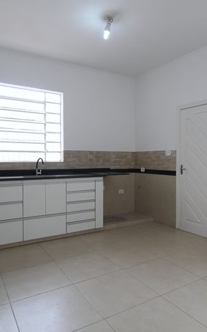 Casa para alugar com 320m², 5 quartos e 5 vagasCozinha