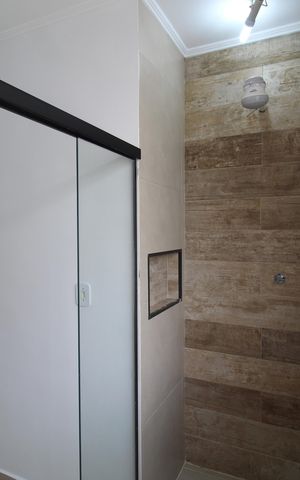 Casa para alugar com 320m², 5 quartos e 5 vagasBanheiro Social