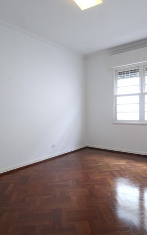 Casa para alugar com 320m², 5 quartos e 5 vagasQuarto 3 - Suíte
