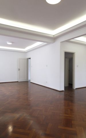 Casa para alugar com 320m², 5 quartos e 5 vagasSala