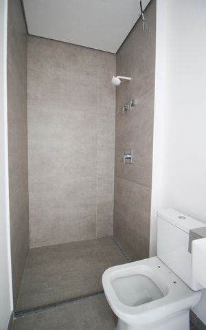 Apartamento à venda com 137m², 2 quartos e 2 vagasBanheiro da Suíte 2 