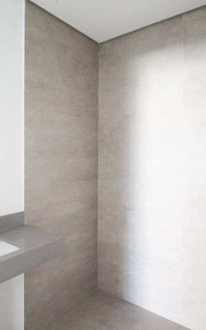 Apartamento à venda com 137m², 2 quartos e 2 vagasBanheiro da Suíte 1