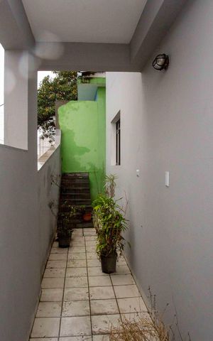 Casa para alugar com 170m², 3 quartos e 2 vagasCorredor