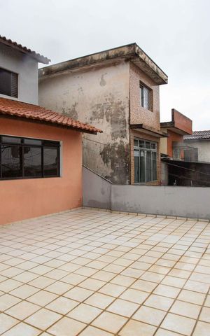 Casa para alugar com 170m², 3 quartos e 2 vagasSala