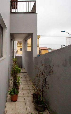 Casa para alugar com 170m², 3 quartos e 2 vagasCorredor