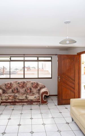 Casa para alugar com 170m², 3 quartos e 2 vagasSala de TV