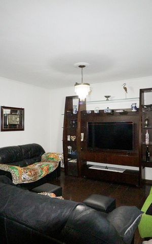 Casa para alugar com 440m², 4 quartos e 2 vagas Casa para alugar com 440m², 4 quartos e 2 vagasSala