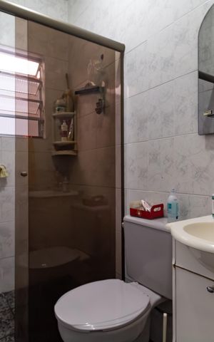 Casa à venda com 100m², 1 quarto e sem vaga Casa à venda com 100m², 1 quarto e sem vagaBanheiro da Suíte