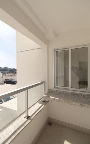 Apartamento para alugar com 68m², 2 quartos e 1 vagaVaranda