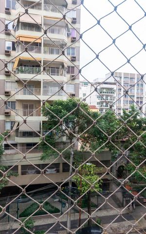 Apartamento à venda com 122m², 3 quartos e 1 vagaVista