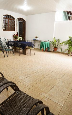Casa para alugar com 184m², 3 quartos e 3 vagas