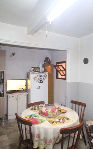 Casa à venda com 119m², 4 quartos e 2 vagasCozinha