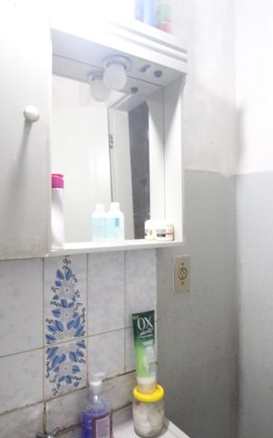 Casa à venda com 119m², 4 quartos e 2 vagasBanheiro