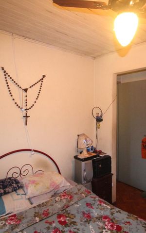 Casa à venda com 119m², 4 quartos e 2 vagasQuarto 1
