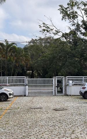 Apartamento à venda com 170m², 3 quartos e 1 vaga Apartamento à venda com 170m², 3 quartos e 1 vagaÁrea comum