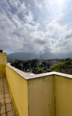 Apartamento à venda com 170m², 3 quartos e 1 vaga Apartamento à venda com 170m², 3 quartos e 1 vagaTerraço