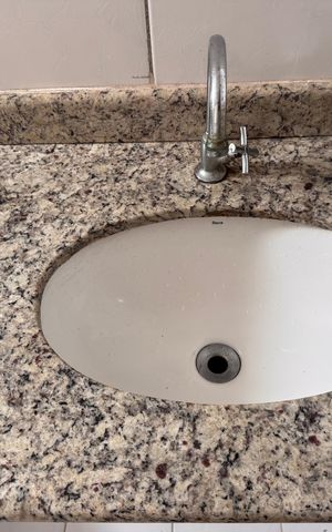 Apartamento à venda com 170m², 3 quartos e 1 vaga Apartamento à venda com 170m², 3 quartos e 1 vagaSuíte - Banheiro