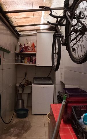 Casa para alugar com 100m², 3 quartos e 1 vagaÁrea de Serviço com Churrasqueira